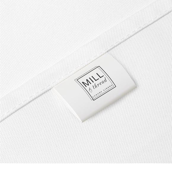 90” Round White Table Cloth - Picture 1 of 2